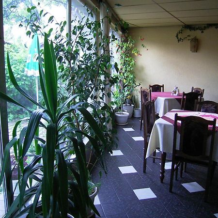 Guest House Zodiac Samokov Bagian luar foto